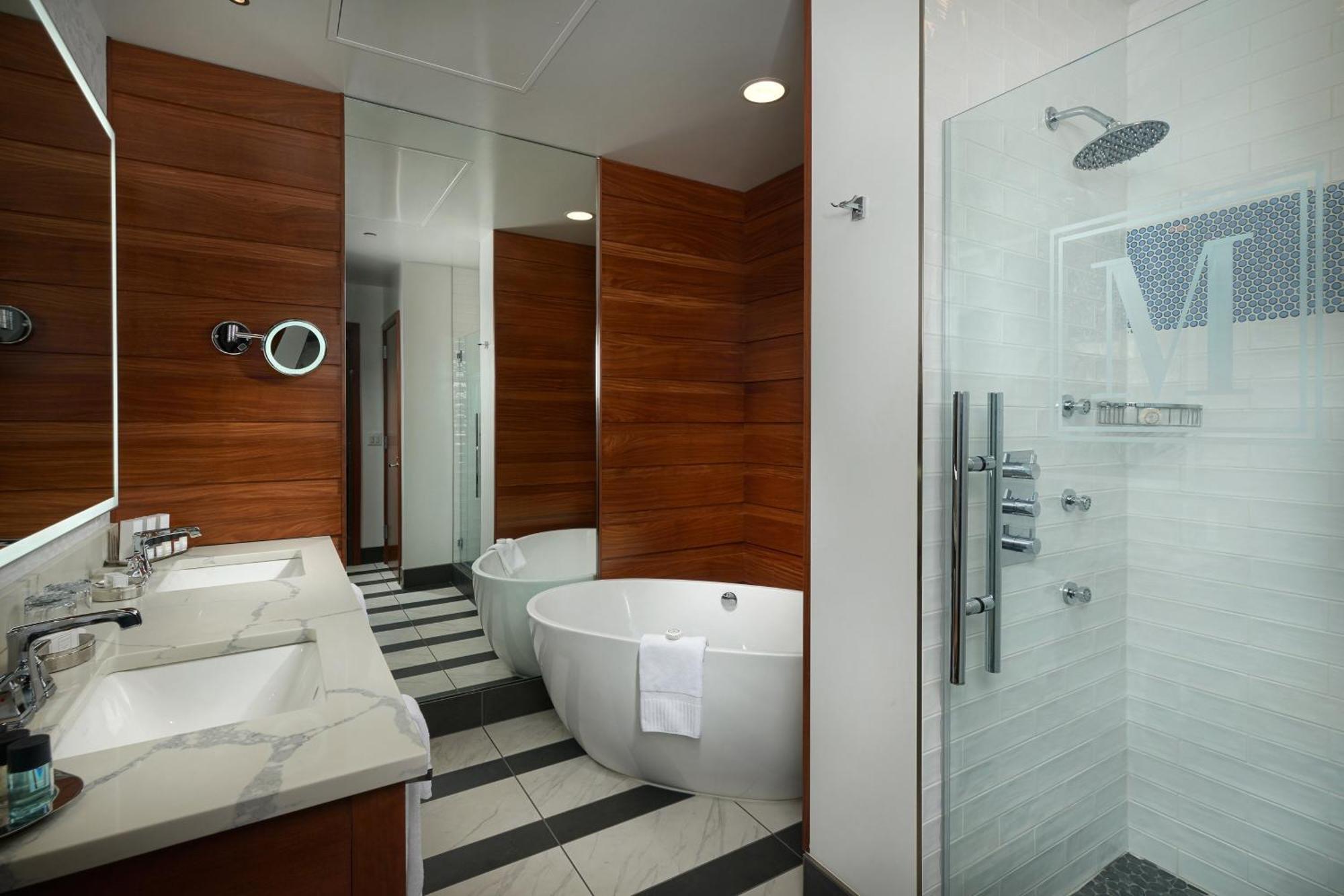 The Merrill Hotel & Conference Center, Muscatine, a Tribute Portfolio Hotel Esterno foto