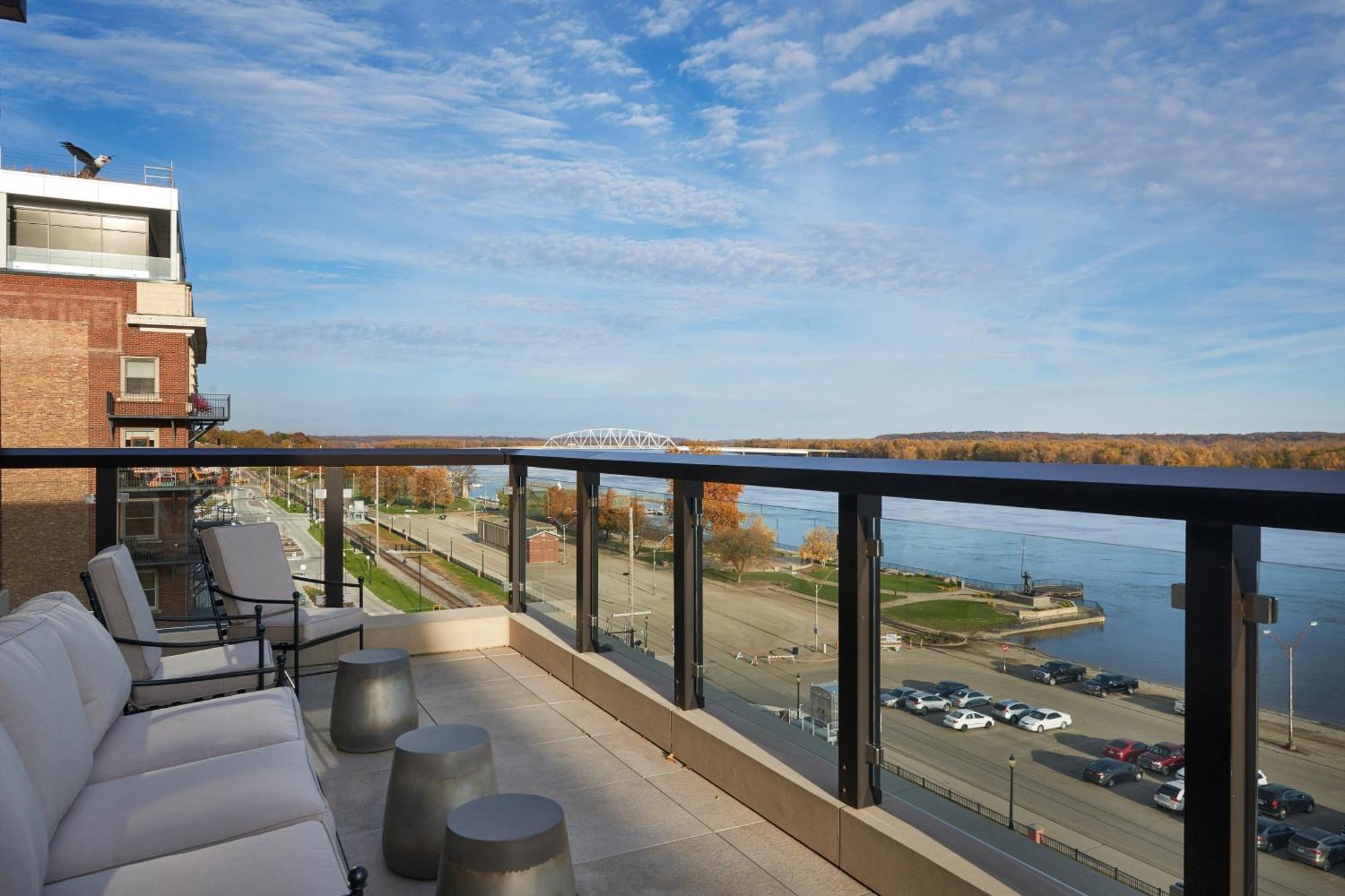 The Merrill Hotel & Conference Center, Muscatine, a Tribute Portfolio Hotel Esterno foto