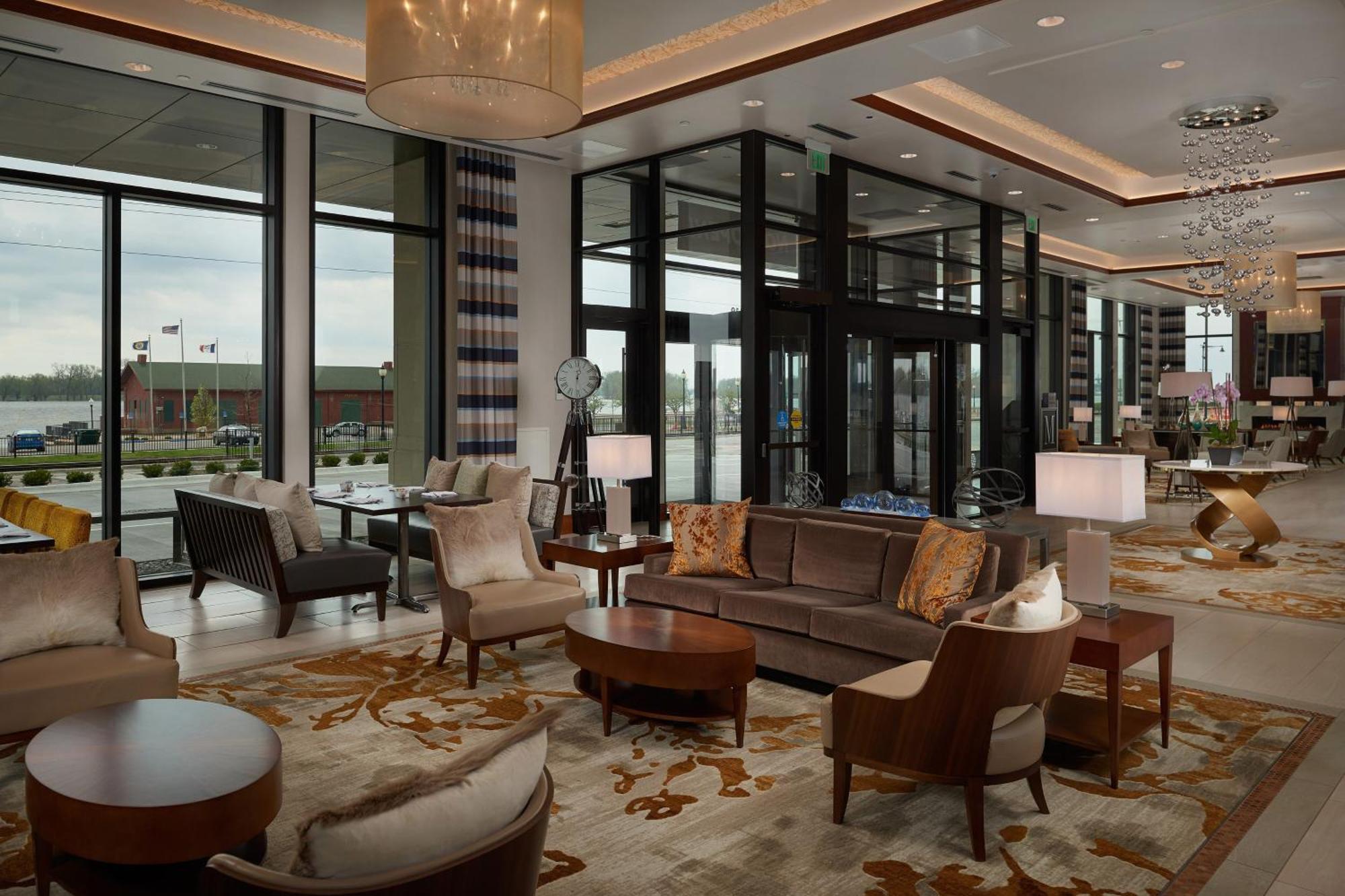 The Merrill Hotel & Conference Center, Muscatine, a Tribute Portfolio Hotel Esterno foto